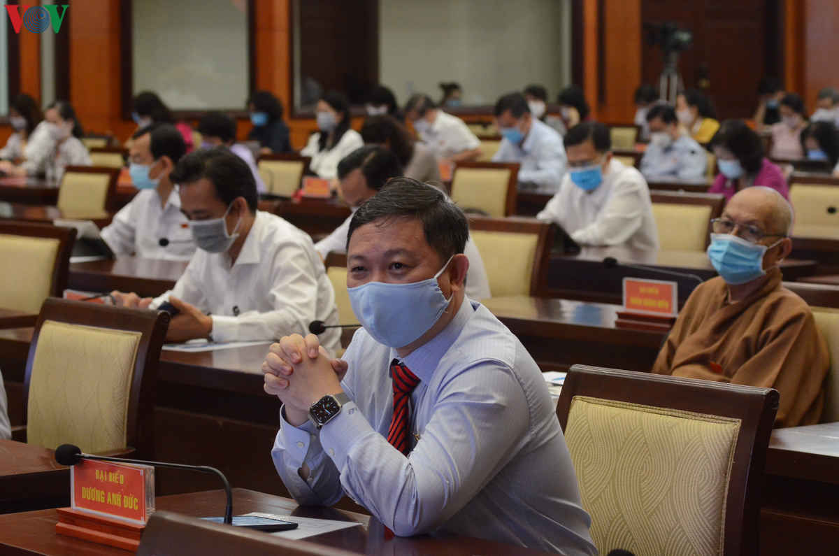 ong duong anh duc duoc bau bo sung lam pho chu tich ubnd tphcm hinh 1