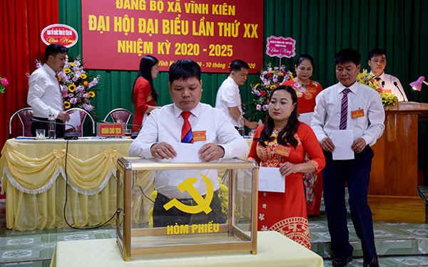 yen bai tam hoan dai hoi, bi thu cac cap khong ra khoi dia ban hinh 1