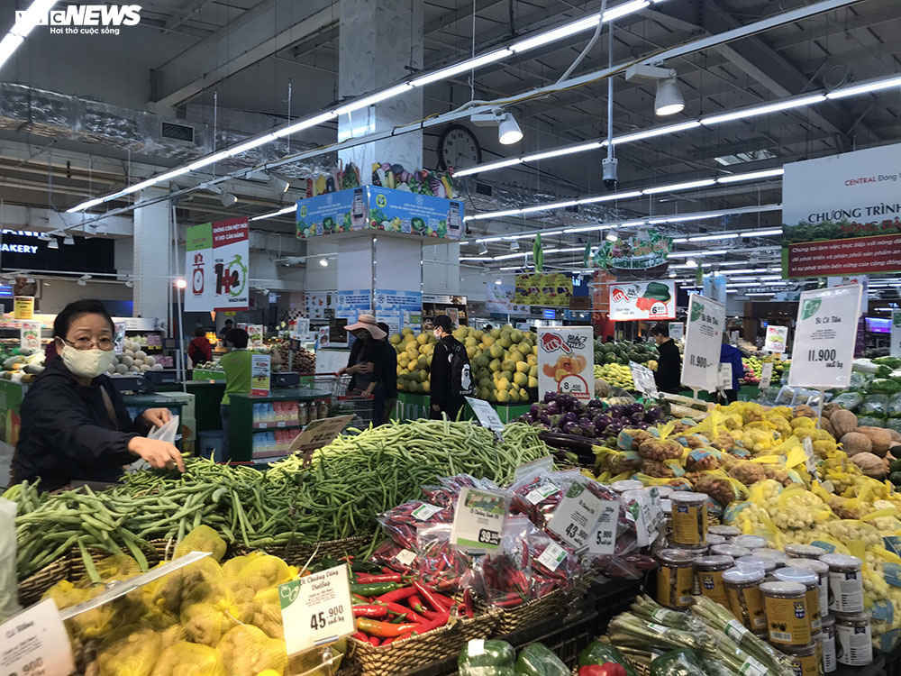 Siêu thị, chợ dân sinh không khan hiếm hàng hoá - 1