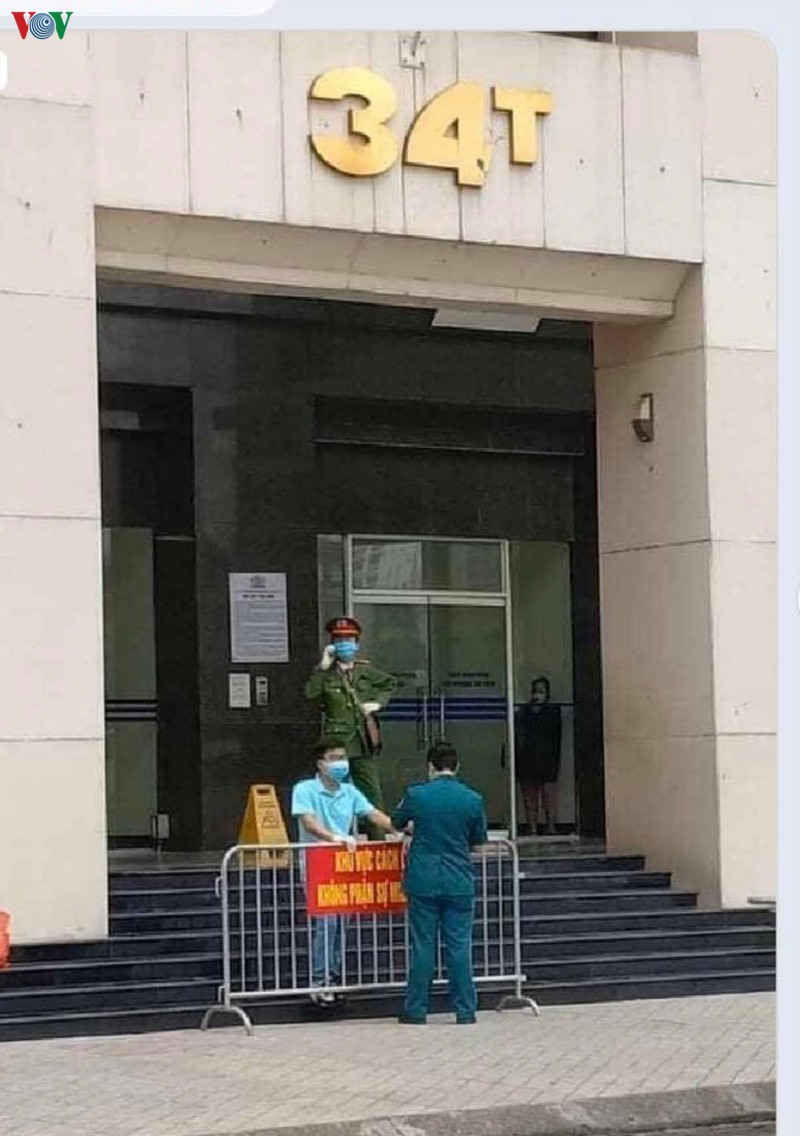 ha noi phong toa ca toa nha 34t vi co 1 nguoi nghi mac covid-19 hinh 3