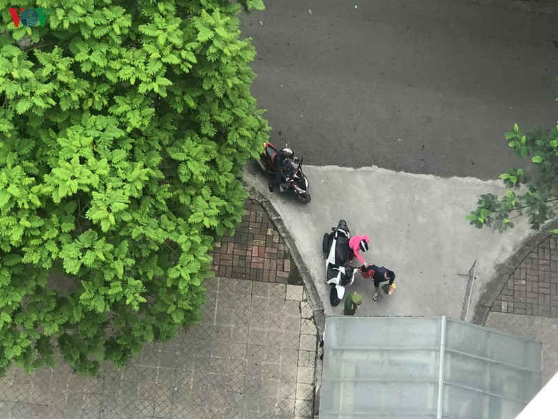 ha noi phong toa ca toa nha 34t vi co 1 nguoi nghi mac covid-19 hinh 6