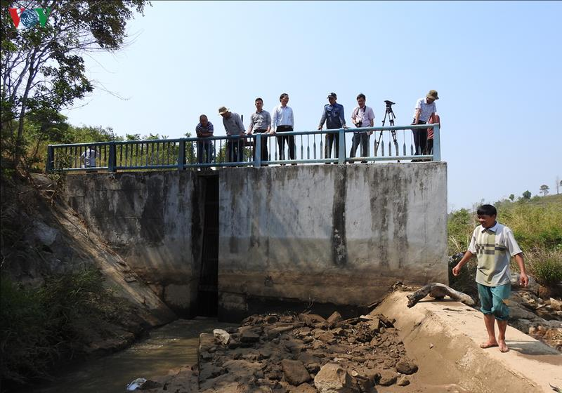 G&acirc;y kh&ocirc; hạn, 2 c&ocirc;ng ty thủy điện sẽ đền b&ugrave; thiệt hại cho d&acirc;n - 2