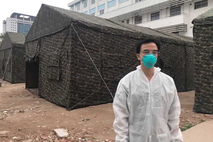 X&acirc;y dựng bệnh viện d&atilde; chiến trong BV Bạch Mai, sẵn s&agrave;ng cho t&igrave;nh huống xấu nhất - 2