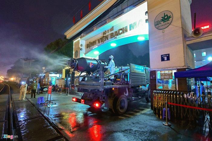 Thứ trưởng Y tế: &lsquo;Dịch Covid-19 chuyển sang cấp độ 3&rsquo; - 1