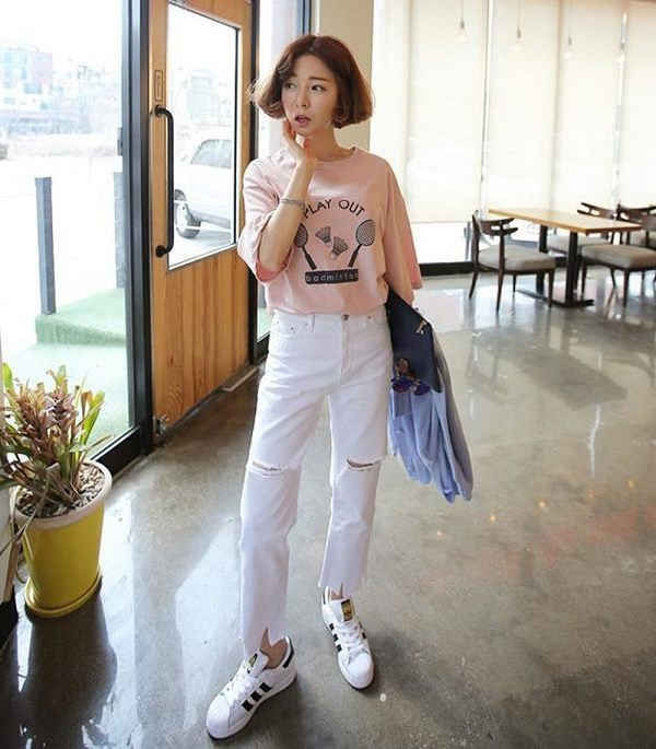 ho bien giay sneaker don dieu thanh item van nang cho moi phong cach thoi thuong giadinhvietnam (8)