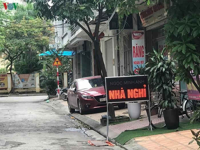 Hà Nội: Nhà nghỉ, cửa hàng không thiết yếu vẫn mở cửa - 6
