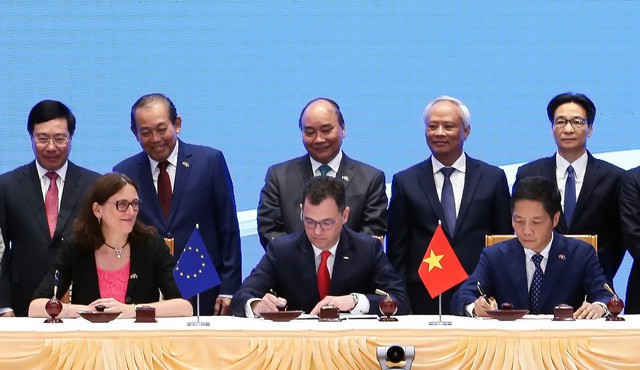 hoi dong chau au hoan tat moi thu tuc cho phep thuc thi evfta hinh 1