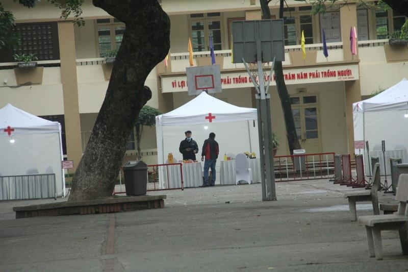 Ảnh: Trạm test nhanh 10 ph&uacute;t ở H&agrave; Nội mở cửa đ&oacute;n người d&acirc;n x&eacute;t nghiệm Covid-19 - 2