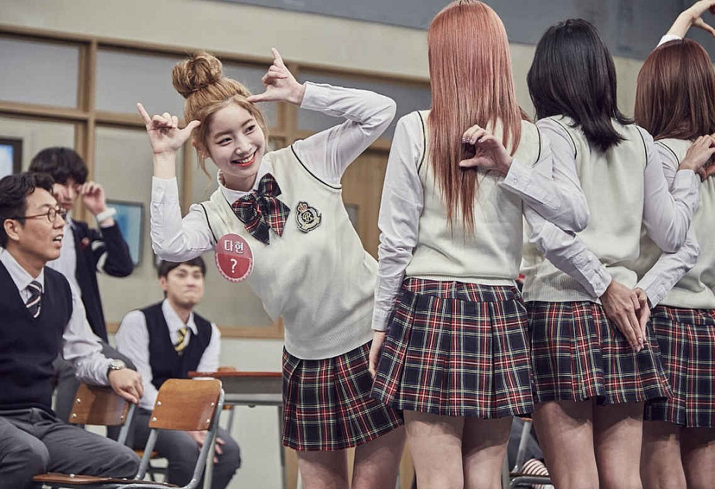 Style nữ sinh khác biệt của Twice, Red Velvet và Black Pink