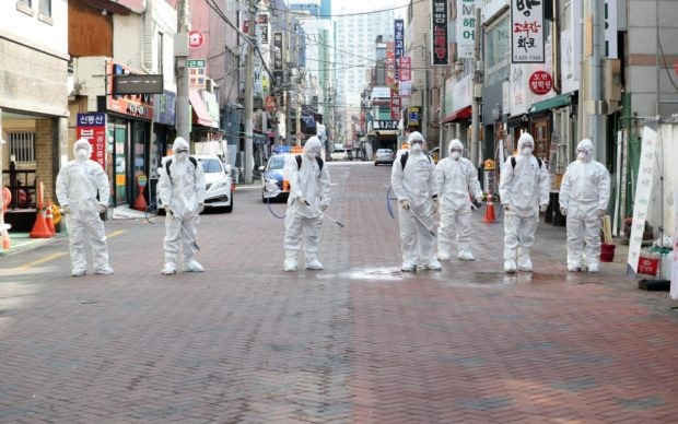 benh nhan covid-19 han quoc duoc phep bo phieu qua thu trong bau cu quoc hoi hinh 1