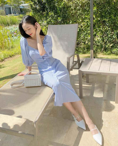 Mỹ nhân Việt lên đồ chất lừ dù hạn chế ra đường - Ảnh 6 Mỹ nhân Việt lên đồ chất lừ dù hạn chế ra đường - Ảnh 6