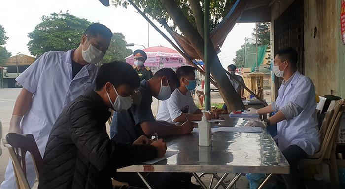 Xe tải chở h&agrave;ng v&agrave;o thẳng Hải Ph&ograve;ng kh&ocirc;ng phải kiểm so&aacute;t, quay đầu - 9