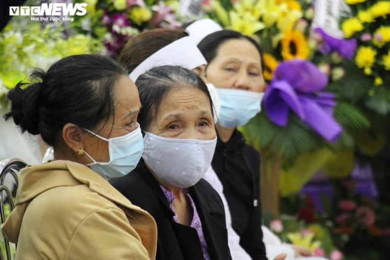 Xúc đ&ocirc;̣ng l&ecirc;̃ vi&ecirc;́ng 2 chi&ecirc;́n sĩ c&ocirc;ng an hy sinh khi truy bắt nhóm đua xe - 8