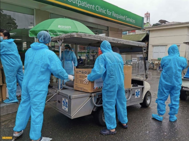 FPT tiếp sức y bác sĩ tuyến đầu chống dịch Covid-19 - Ảnh 1. FPT tiếp sức y bác sĩ tuyến đầu chống dịch Covid-19 - Ảnh 1.