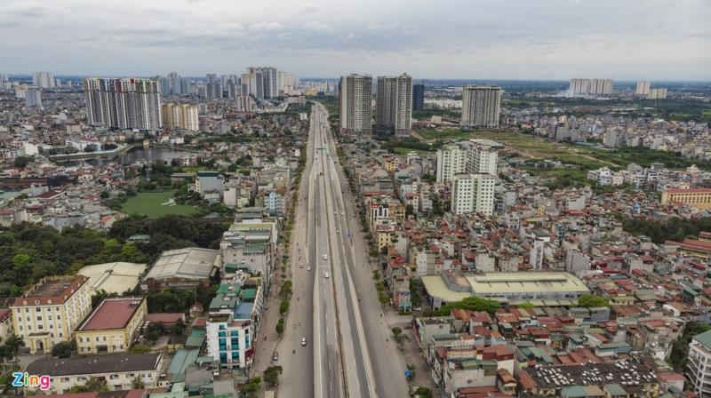 To&agrave;n cảnh H&agrave; Nội nh&igrave;n từ tr&ecirc;n cao những ng&agrave;y c&aacute;ch ly x&atilde; hội ph&ograve;ng dịch Covid-19 - 1