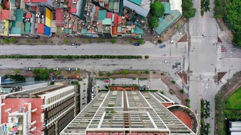 To&agrave;n cảnh H&agrave; Nội nh&igrave;n từ tr&ecirc;n cao những ng&agrave;y c&aacute;ch ly x&atilde; hội ph&ograve;ng dịch Covid-19 - 6