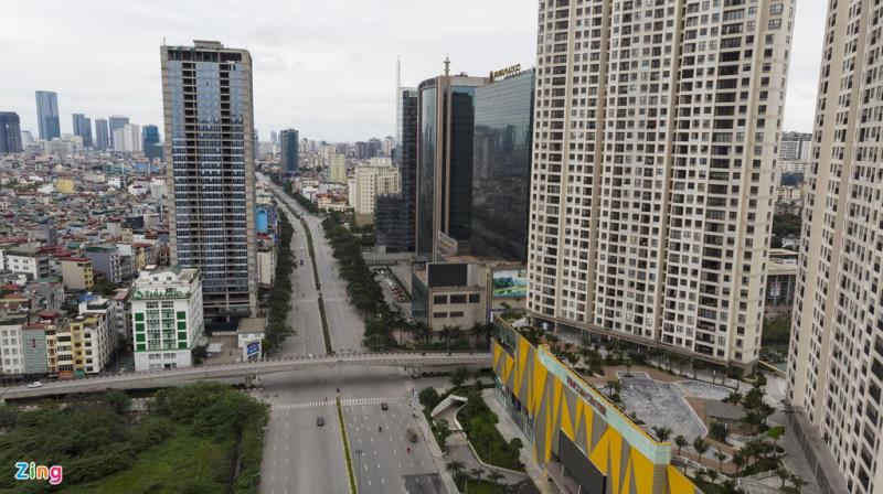 To&agrave;n cảnh H&agrave; Nội nh&igrave;n từ tr&ecirc;n cao những ng&agrave;y c&aacute;ch ly x&atilde; hội ph&ograve;ng dịch Covid-19 - 8