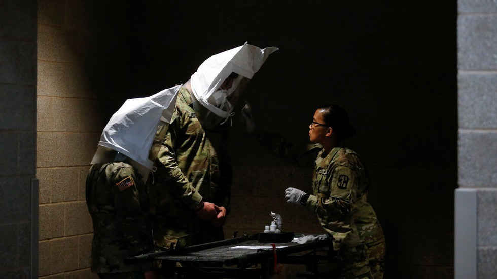 bo quoc phong my khuyen khich quan nhan deo khau trang tu che hinh 1