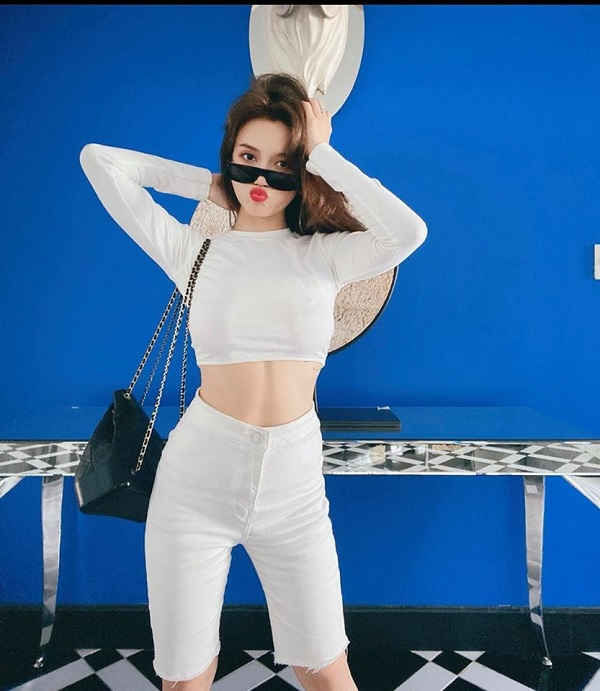 thoi trang khoe vong eo con kien chom he dep nhuc nach cua loat my nhan viet giadinhvietnam (4)