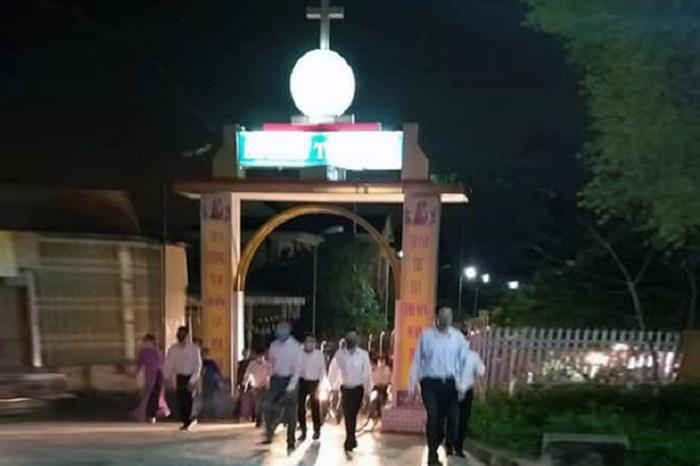 Tụ tập đ&ocirc;ng người h&agrave;nh lễ ở H&agrave; Tĩnh: UBND tỉnh đề nghị chuyển cơ quan điều tra - 2