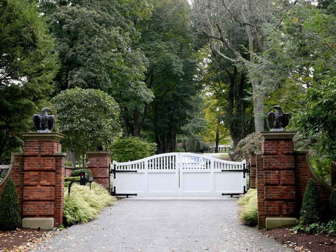 Cuộc sống thượng lưu của sếp ngân hàng lớn nhất nước Mỹ - Ảnh 7. Cuộc sống thượng lưu của sếp ngân hàng lớn nhất nước Mỹ - Ảnh 7.