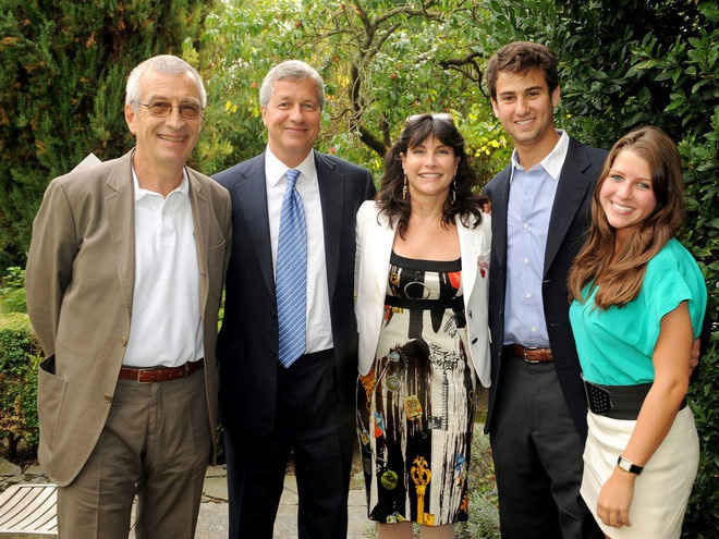 Cuộc sống thượng lưu của sếp ngân hàng lớn nhất nước Mỹ - Ảnh 8. Cuộc sống thượng lưu của sếp ngân hàng lớn nhất nước Mỹ - Ảnh 8.