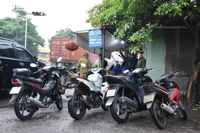 Hải Phòng lập chốt trên Quốc lộ 5, kiểm soát từng người ra vào thành phố - 3