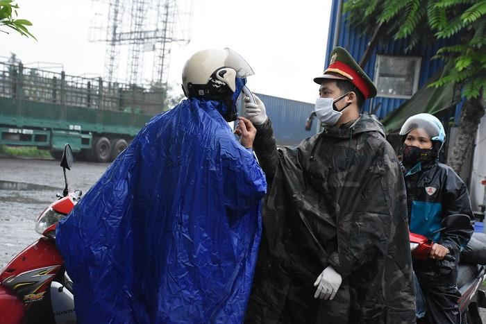 Hải Phòng lập chốt trên Quốc lộ 5, kiểm soát từng người ra vào thành phố - 5