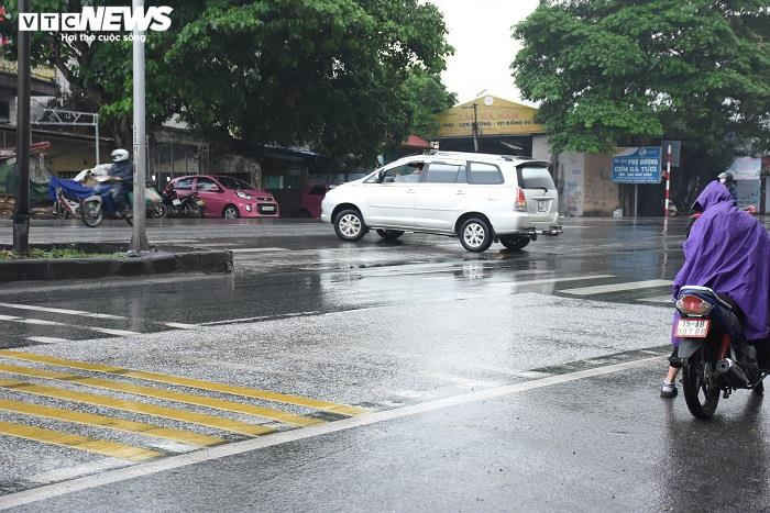 Hải Phòng lập chốt trên Quốc lộ 5, kiểm soát từng người ra vào thành phố - 10