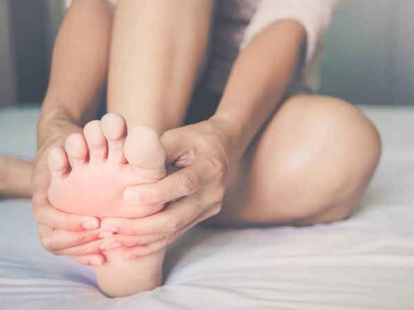 Thấy bàn chân có 6 'điểm lạ' tuyệt đối không được lơ là, cẩn thận căn bệnh nguy hiểm - Ảnh 1 Thấy <a target='_blank' href='https://phunusuckhoe.vn/ban-chan.topic'>bàn chân</a> có 6 'điểm lạ' tuyệt đối không được lơ là, cẩn thận căn bệnh nguy hiểm - Ảnh 1