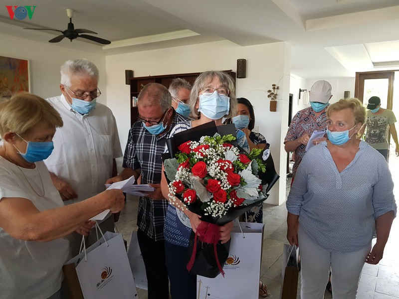 viet nam tiep tuc tao dieu kien de nguoi nuoc ngoai ve nuoc hinh 1