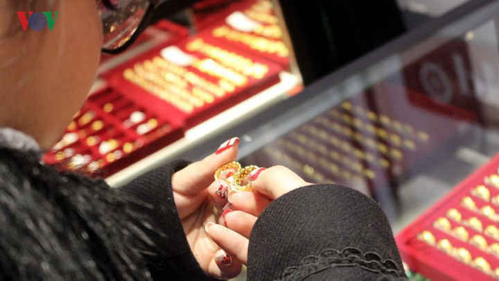 gia vang sjc tang them 100.000 dong/luong hinh 1