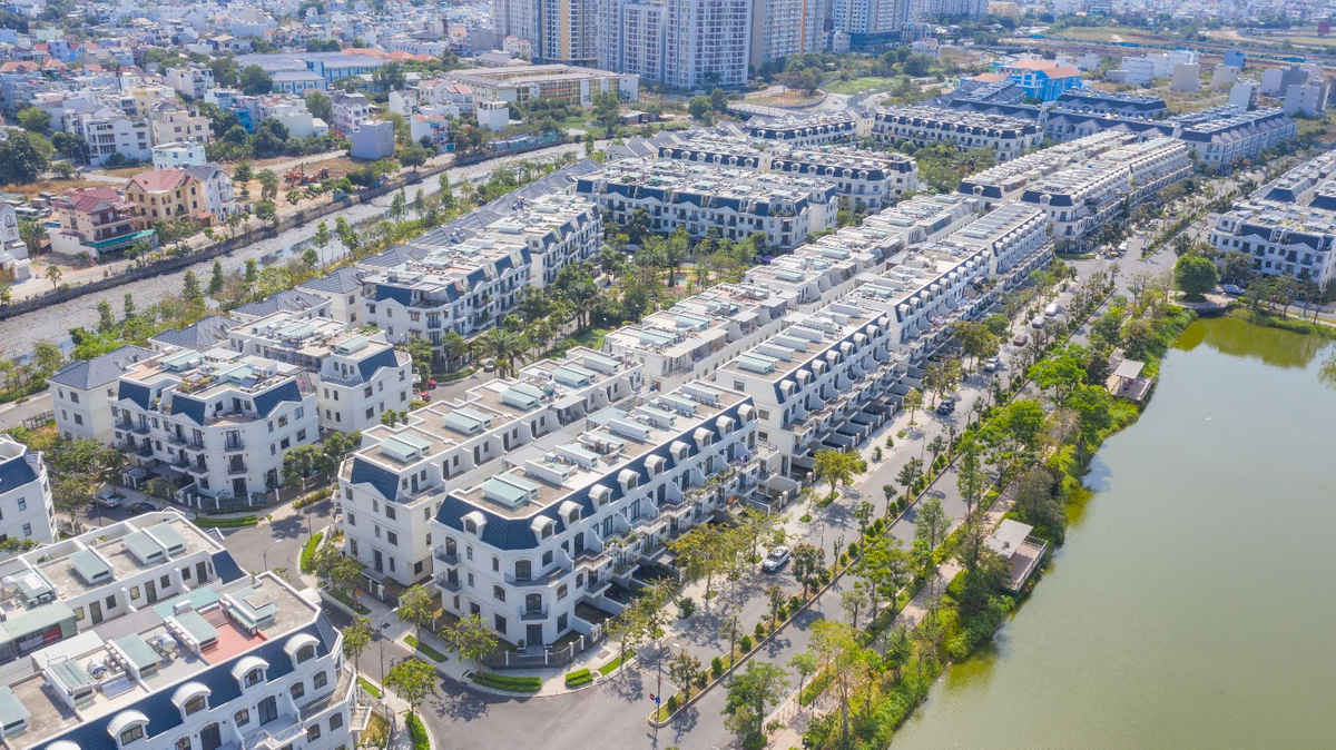 Trước tình thế nhiều khó khăn, những chuẩn bị của doanh nghiệp BĐS gây chú ý - 1