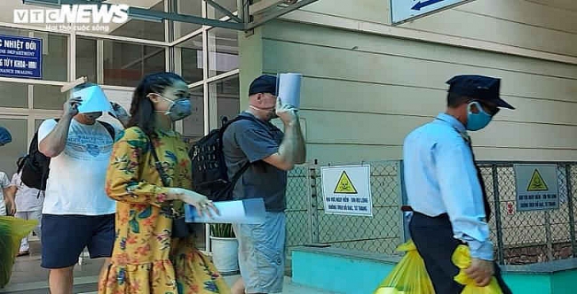 Bệnh nhân 22 dương tính trở lại: Khách sạn cách ly khẳng định không có tiệc tùng