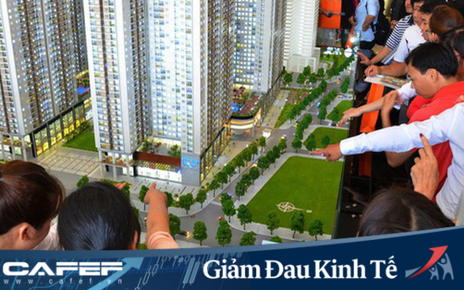 Môi giới bất động sản “tiến thoái lưỡng nan” giữa mùa dịch Covid-19 - Ảnh 1. Môi giới bất động sản “tiến thoái lưỡng nan” giữa mùa dịch Covid-19 - Ảnh 1.