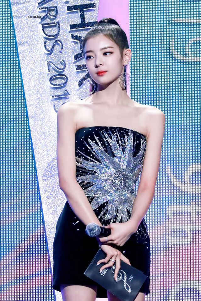 3 kiểu đồ giúp Jennie - Lia so vai trần 'một chín một mười' - Ảnh 8 3 kiểu đồ giúp Jennie - Lia so vai trần 'một chín một mười' - Ảnh 8