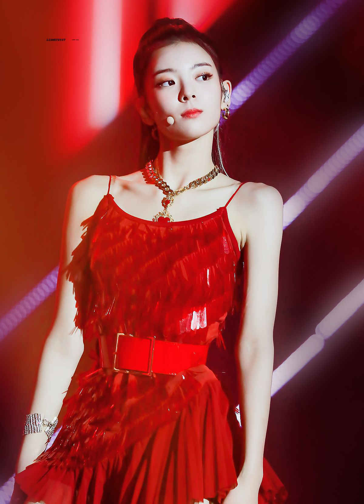 3 kiểu đồ giúp Jennie - Lia so vai trần 'một chín một mười' - Ảnh 11 3 kiểu đồ giúp Jennie - Lia so vai trần 'một chín một mười' - Ảnh 11