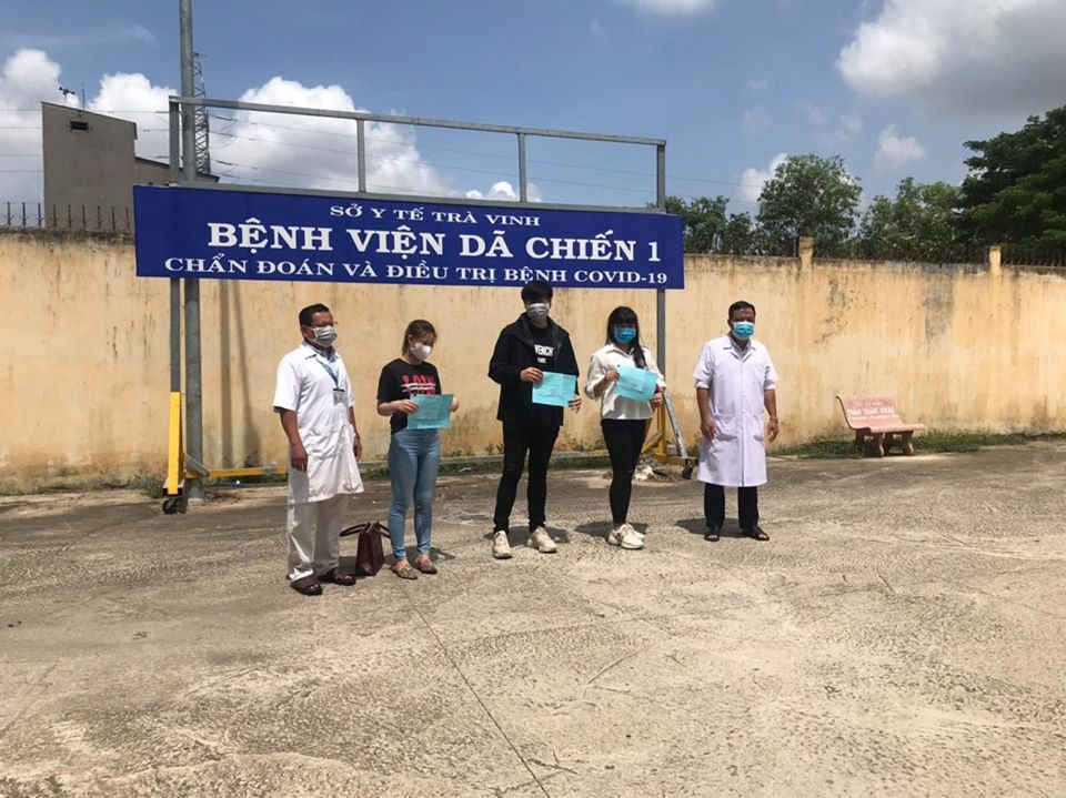 Thêm 21 bệnh nhân COVID-19 được công bố khỏi bệnh - 1