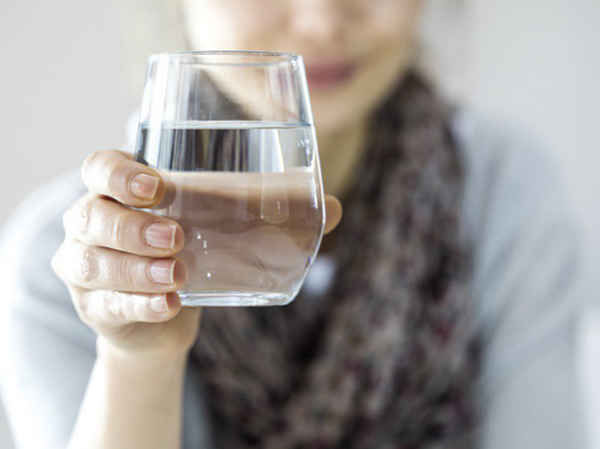 Những kiểu uống nước hại thận khủng khiếp, nhiều người không biết vẫn làm theo mà cứ tưởng tốt - Ảnh 1 Những kiểu uống nước hại thận khủng khiếp, nhiều người không biết vẫn làm theo mà cứ tưởng tốt - Ảnh 1