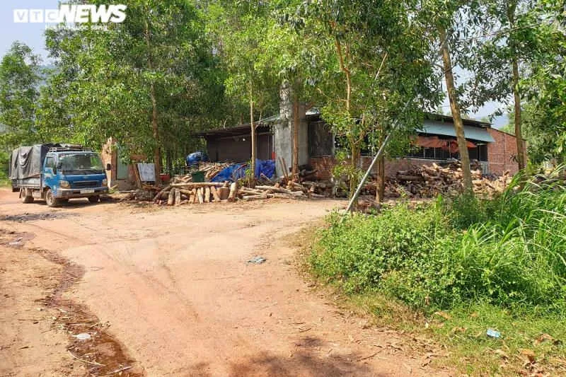 Lò mỡ ‘bức tử’ môi trường, dân bức xúc chặn xe đêm ngày - 3