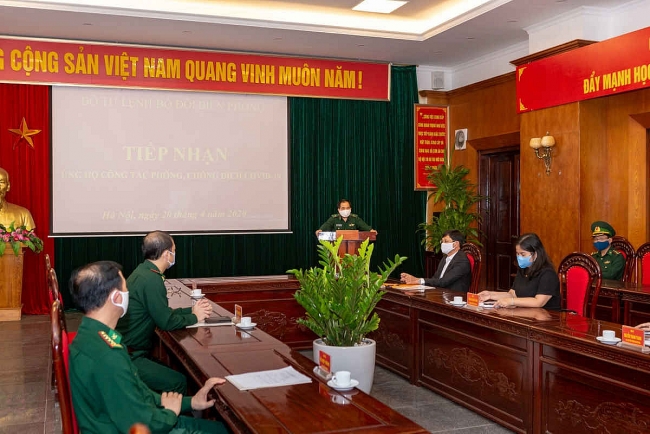Flamingo Holding Group ủng hộ bộ đội biên phòng 1 tỷ đồng chống dịch Covid-19