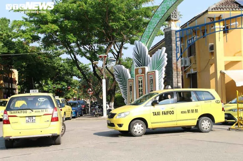 Hết cách ly xã hội, hàng loạt phương tiện ở Quảng Nam hoạt động trở lại - 1