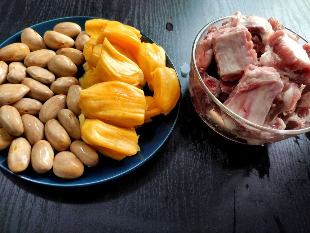 Mẹ chồng hoảng hốt thấy con dâu cho mít vào nồi sườn, ăn rồi mới hiểu tại sao - Ảnh 1 Mẹ chồng hoảng hốt thấy con dâu cho mít vào nồi sườn, ăn rồi mới hiểu tại sao - Ảnh 1