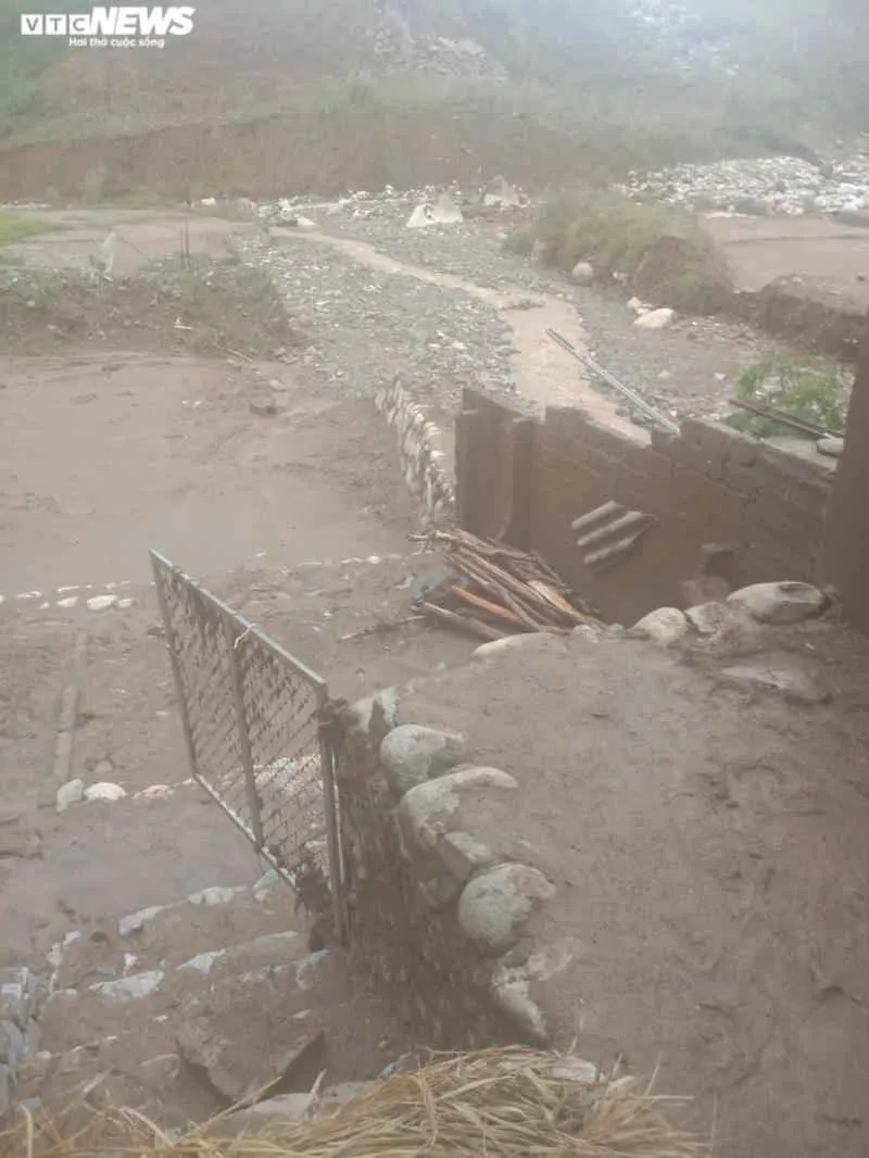 Ông nội tôi bảo chưa từng thấy trận mưa đá nào hãi hùng như thế - 5