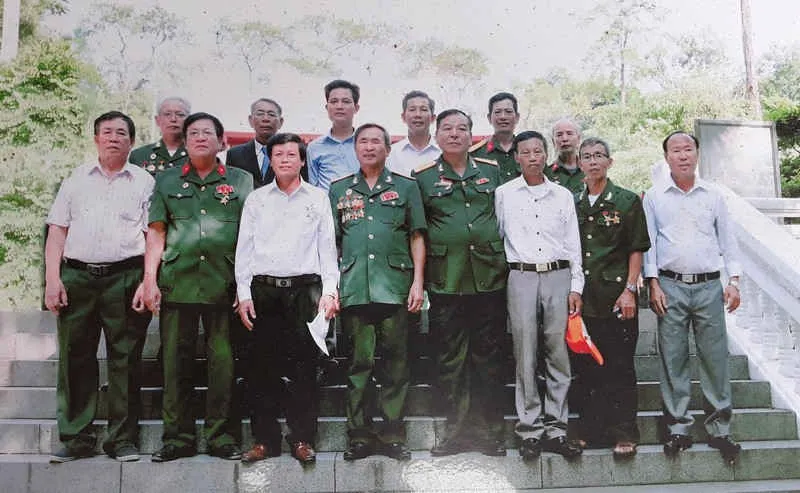 Cựu binh tham gia cắm cờ trên nóc Bộ tổng tham mưu VNCH ngày 30/4