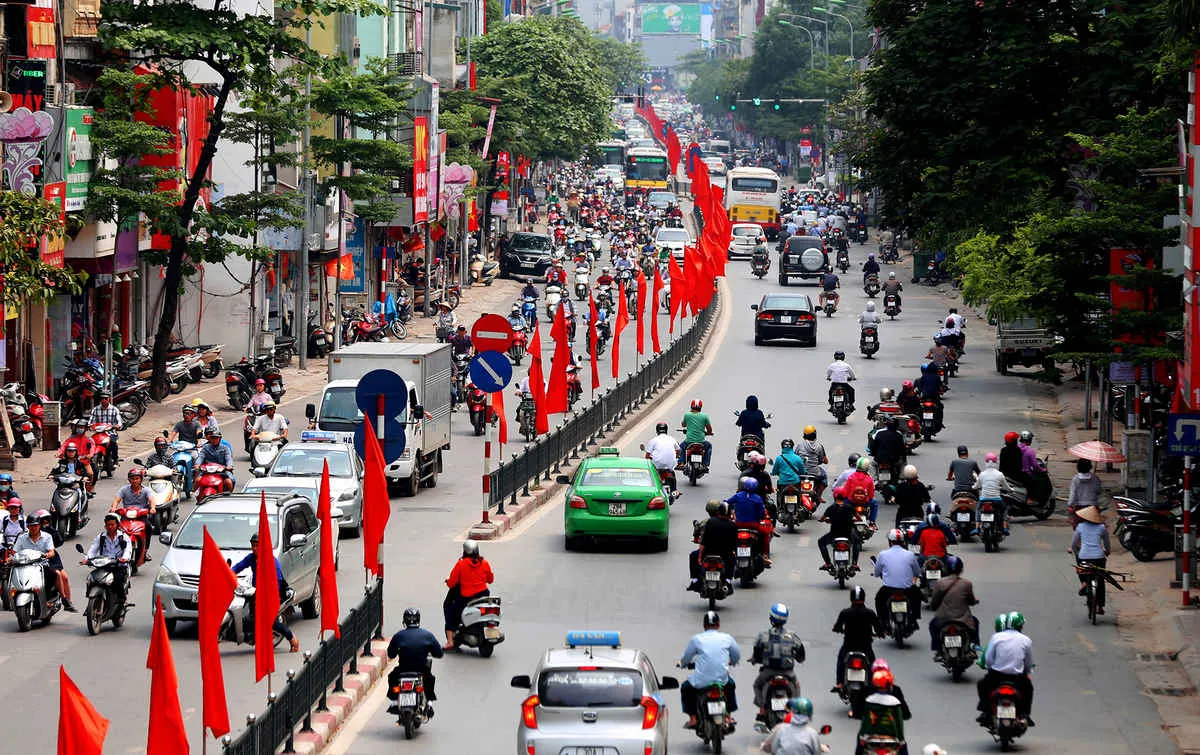 Đường dây nóng phản ánh vi phạm giao thông dịp nghỉ lễ 30/4 - 1