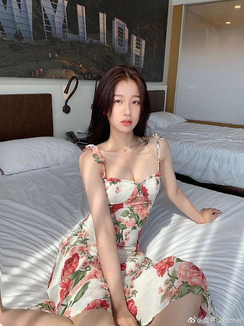 Mỹ nhân 'Thanh xuân có bạn 2' nhịn ăn bánh 3 năm để giữ dáng