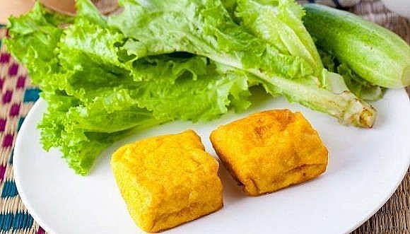 Khi chiên đậu phụ, đừng cho trực tiếp vào chảo, thêm '1 bước này', đậu phụ không bị nát mà cực ngon