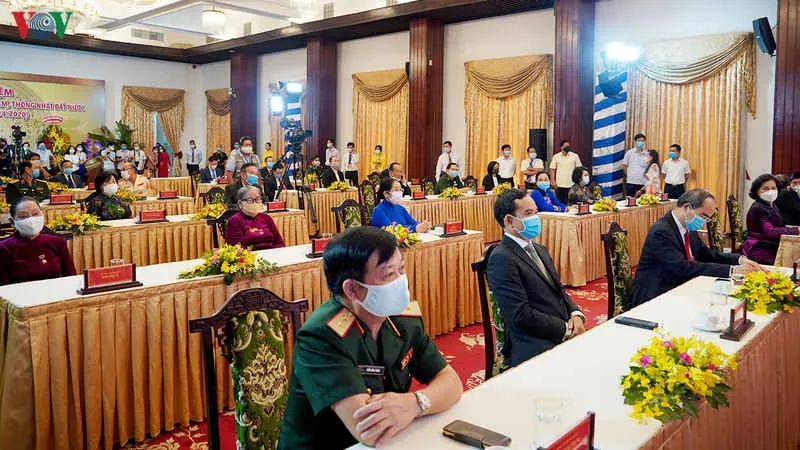 toàn cảnh lễ kỷ niệm 45 năm giải phóng miền nam, thống nhất đất nước hình 2 toan canh le ky niem 45 nam giai phong mien nam, thong nhat dat nuoc hinh 2