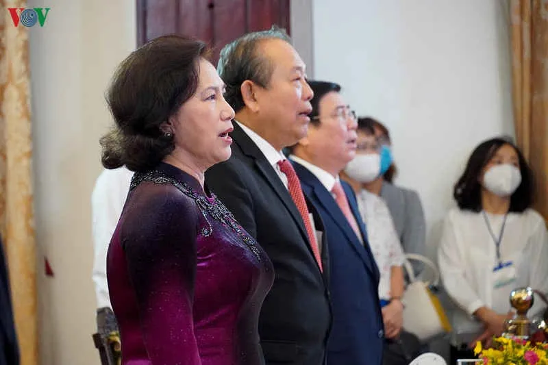 toàn cảnh lễ kỷ niệm 45 năm giải phóng miền nam, thống nhất đất nước hình 6 toan canh le ky niem 45 nam giai phong mien nam, thong nhat dat nuoc hinh 6